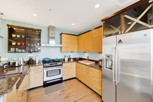 309 W Washington Ave, Madison, WI 53703 - Photo 13