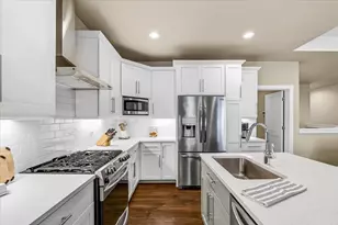 1804 Legacy Ln, Madison, WI 53719 - Photo 11