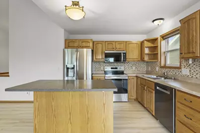 3942 Mammoth Trail, Madison, WI 53719 - Photo 3