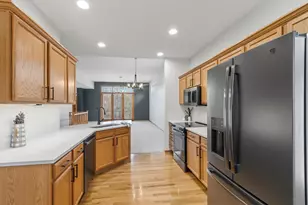 22 Windswept Way, Fitchburg, WI 53719 - Photo 5