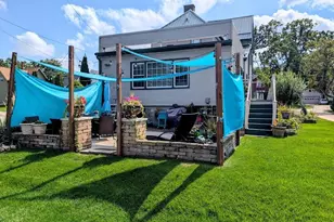 626 E Brown St, Waupun, WI 53963 - Photo 7