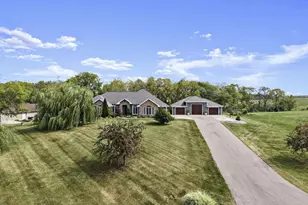 1679 Marian Ct, Mineral Point, WI 53565 - Photo 43