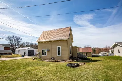 705 Fountain Street, Mineral Point, WI 53565 - Photo 5