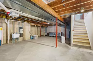 565 Oakwood Dr, Oregon, WI 53575 - Photo 39