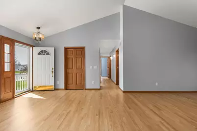 565 Oakwood Drive, Oregon, WI 53575 - Photo 9