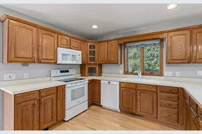 565 Oakwood Drive, Oregon, WI 53575 - Photo 15