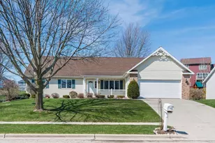 565 Oakwood Dr, Oregon, WI 53575 - Photo 3