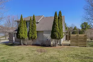 5911 E Open Meadow, Mcfarland, WI 53558 - Photo 7