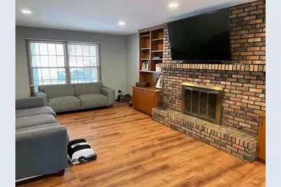 7618 Westchester Drive, Middleton, WI 53562 - Photo 9