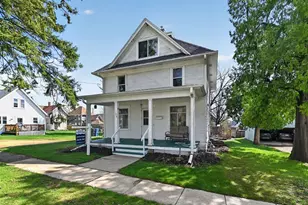 103 S 7th St, Mount Horeb, WI 53572 - Photo 3