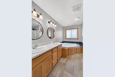 5309 Park Meadow Drive, Madison, WI 53704 - Photo 23