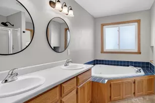 5309 Park Meadow Dr, Madison, WI 53704 - Photo 23