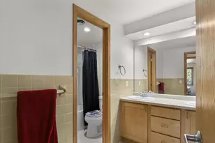 50 Whitcomb Cir, Madison, WI 53711 - Photo 19
