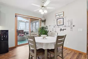 1707 Sapphire Way, Sun Prairie, WI 53590 - Photo 9