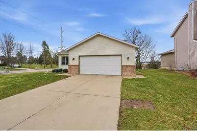 1707 Sapphire Way, Sun Prairie, WI 53590 - Photo 37