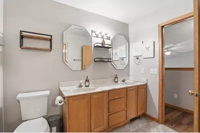 1707 Sapphire Way, Sun Prairie, WI 53590 - Photo 17