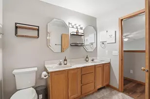 1707 Sapphire Way, Sun Prairie, WI 53590 - Photo 17