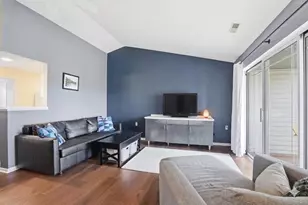 5587 Bantry Ln, Fitchburg, WI 53711 - Photo 3