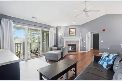 5587 Bantry Lane #4, Fitchburg, WI 53711 - Photo 5