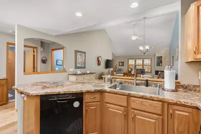 103 Lauryn Court, Mount Horeb, WI 53572 - Photo 7