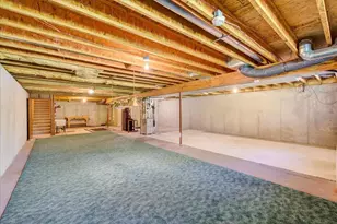 649 Springbrook Cir, DeForest, WI 53532 - Photo 45