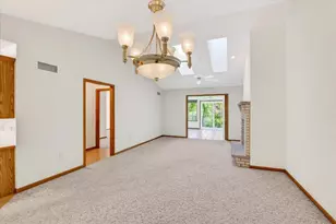 649 Springbrook Cir, DeForest, WI 53532 - Photo 21