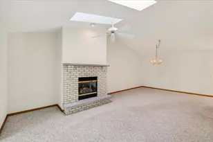 649 Springbrook Cir, DeForest, WI 53532 - Photo 23