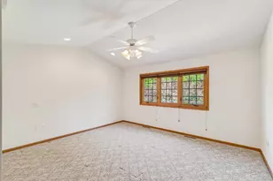 649 Springbrook Cir, DeForest, WI 53532 - Photo 29