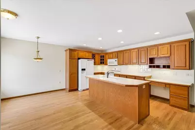 649 Springbrook Circle #46, DeForest, WI 53532 - Photo 9