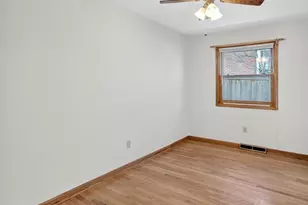 518 Bowman Ave, Madison, WI 53716 - Photo 17