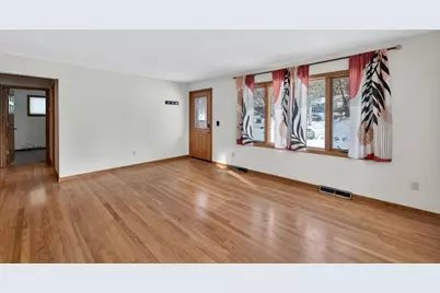 518 Bowman Avenue, Madison, WI 53716 - Photo 7