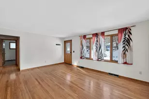 518 Bowman Ave, Madison, WI 53716 - Photo 7