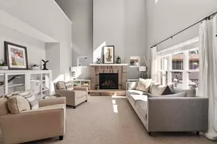 529 Pine Lawn Pkwy, Verona, WI 53593 - Photo 5