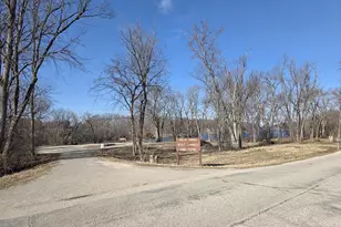 4230 N Juniper Dr, Janesville, WI 53545 - Photo 79