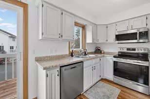 3202 Dorchester Way, Madison, WI 53719 - Photo 13