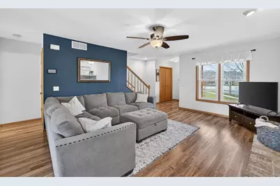 3202 Dorchester Way, Madison, WI 53719 - Photo 7