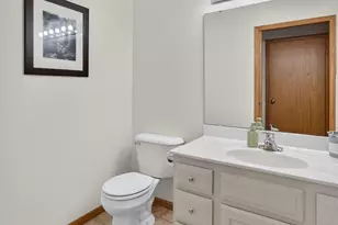 3202 Dorchester Way, Madison, WI 53719 - Photo 11