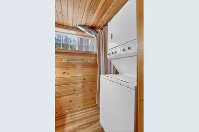 433 E Ellendale Road, Edgerton, WI 53534 - Photo 13