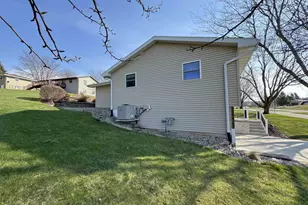 209 27th St, Monroe, WI 53566 - Photo 11
