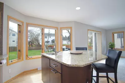 7301 Southern Oak Place, Madison, WI 53719 - Photo 9