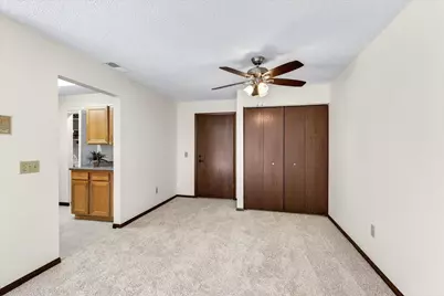 17 Golf Course Road #C, Madison, WI 53704 - Photo 11