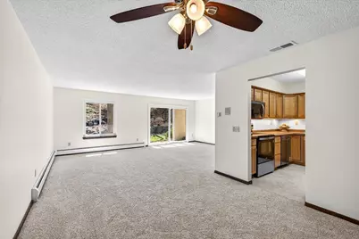 17 Golf Course Road #C, Madison, WI 53704 - Photo 7