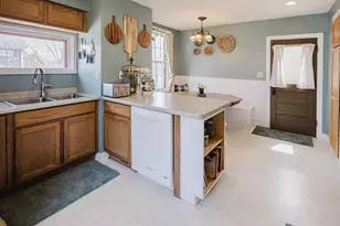 415 N Wisconsin St, Mineral Point, WI 53565 - Photo 15