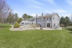 4633 Toepfer Rd, Middleton, WI 53562 - Photo 5