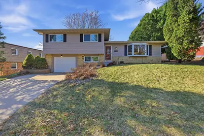 7207 Fortune Drive, Middleton, WI 53562 - Photo 1