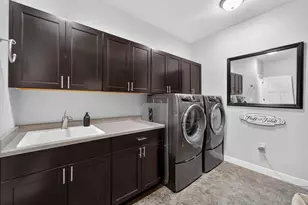 1823 S Brooklyn Dr, Stoughton, WI 53589 - Photo 27