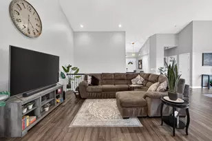 1823 S Brooklyn Dr, Stoughton, WI 53589 - Photo 7