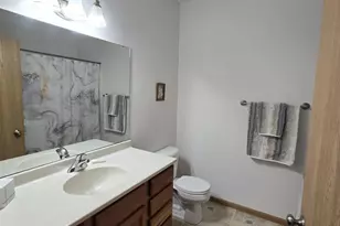 3848 Maple Grove Dr, Madison, WI 53719 - Photo 17