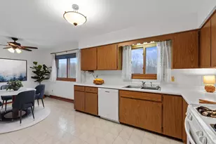 N3461 Guenther Rd, Waupun, WI 53963 - Photo 5