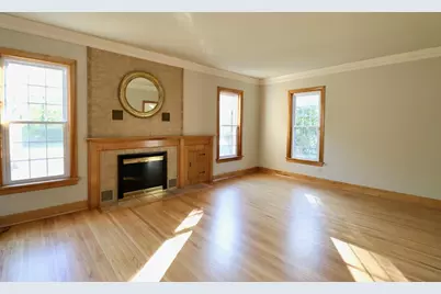 2331 W St Lawrence Avenue, Beloit, WI 53511 - Photo 5